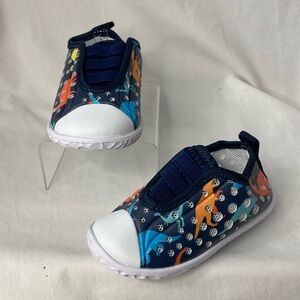 Fires~Unisex Water Shoes Dino Toddler Sz 5 Quick Dry, Breathable, Lightweight